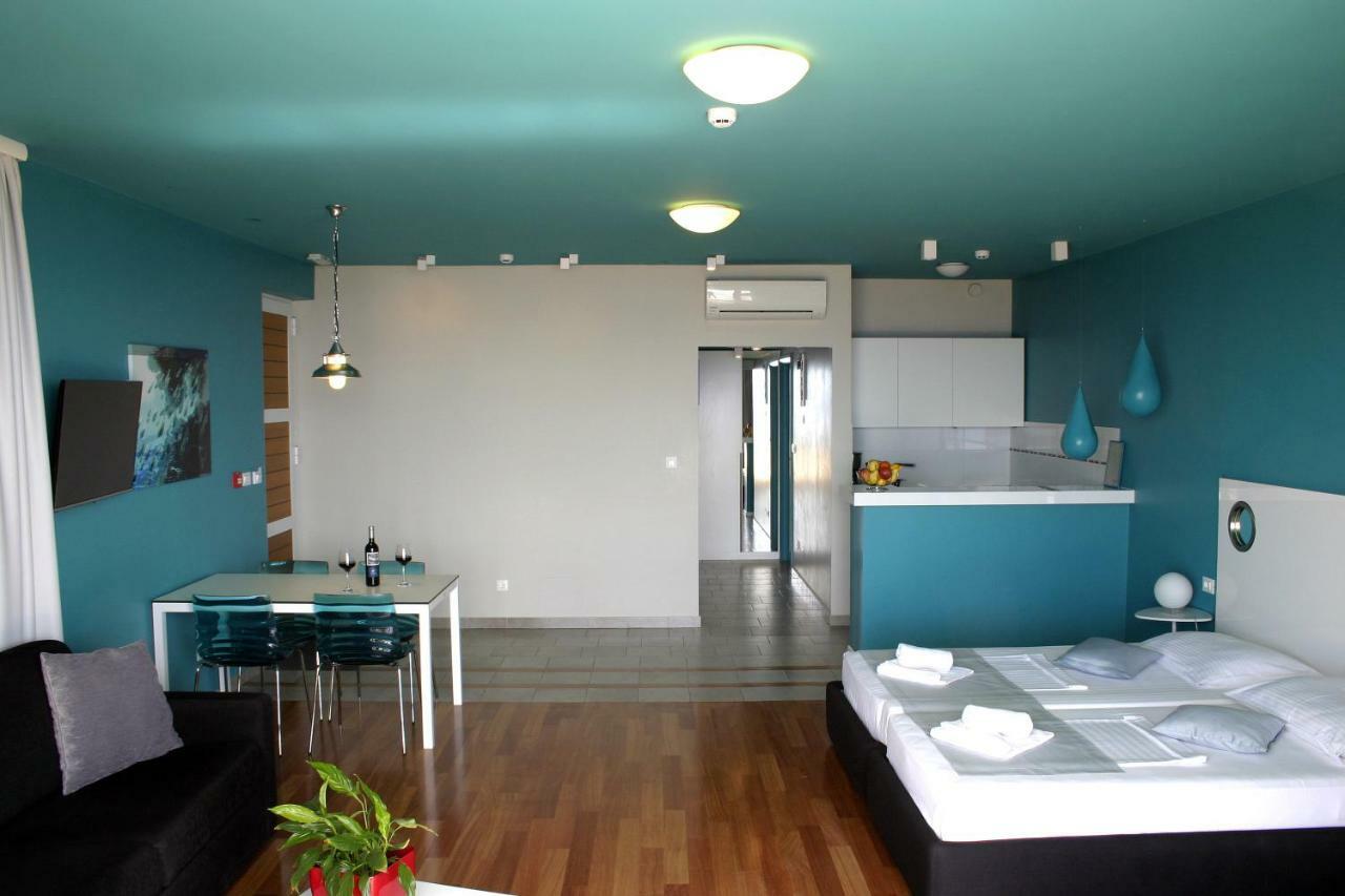 Apartments Villa Azzurra Bol Eksteriør bilde