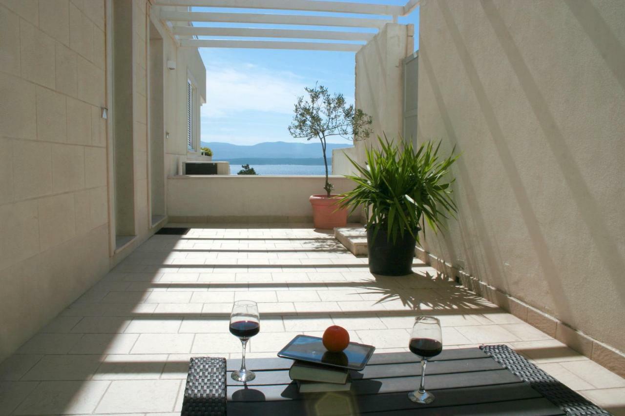 Apartments Villa Azzurra Bol Eksteriør bilde
